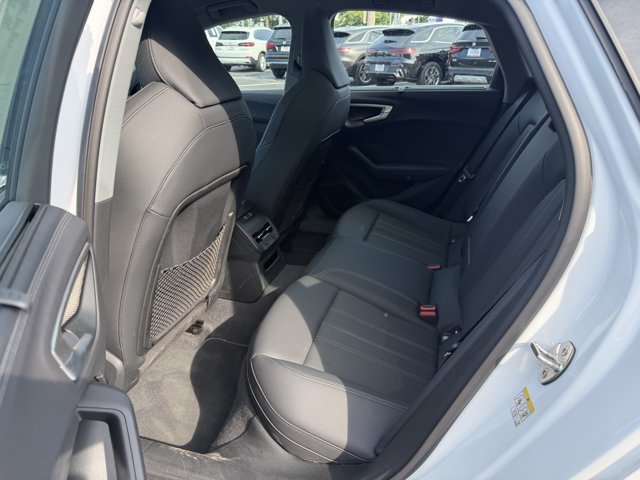 Used 2025 Audi A5 2.0T Premium Plus w/ Premium Plus AWD/4WD image 4