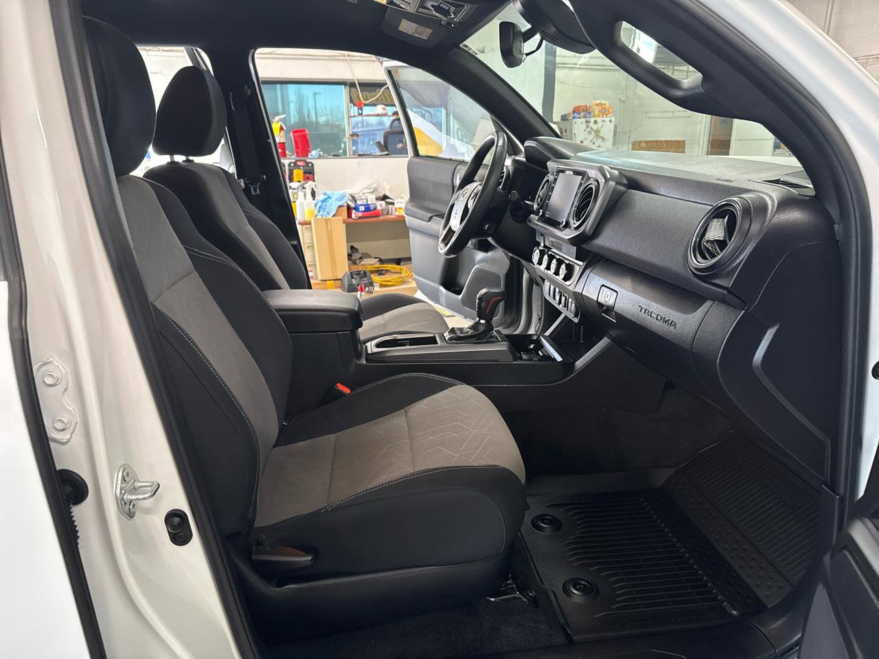 Used 2023 Toyota Tacoma TRD Off-Road w/ Technology Package image 84