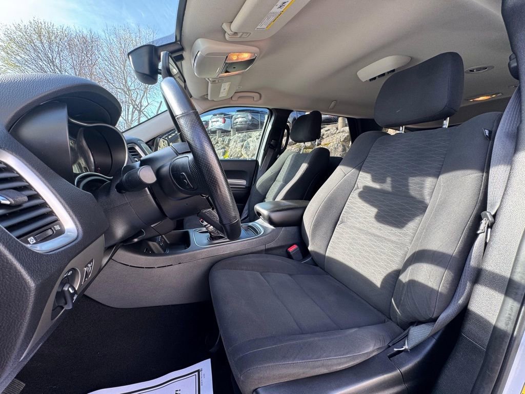 Used 2020 Dodge Durango SXT image 12