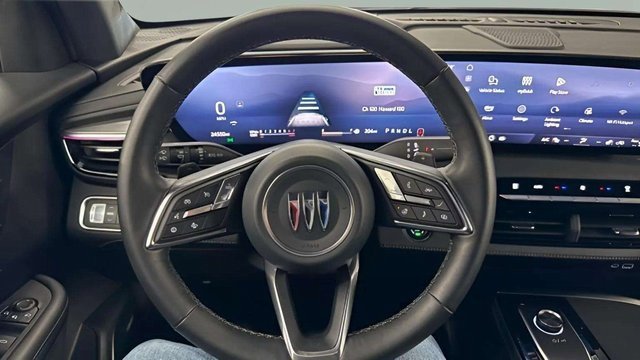 Used 2025 Buick Enclave Preferred image 39