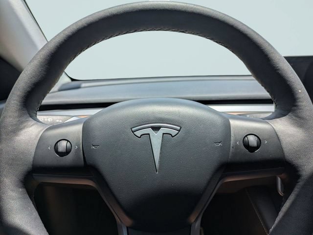 Used 2022 Tesla Model Y Performance AWD/4WD image 29