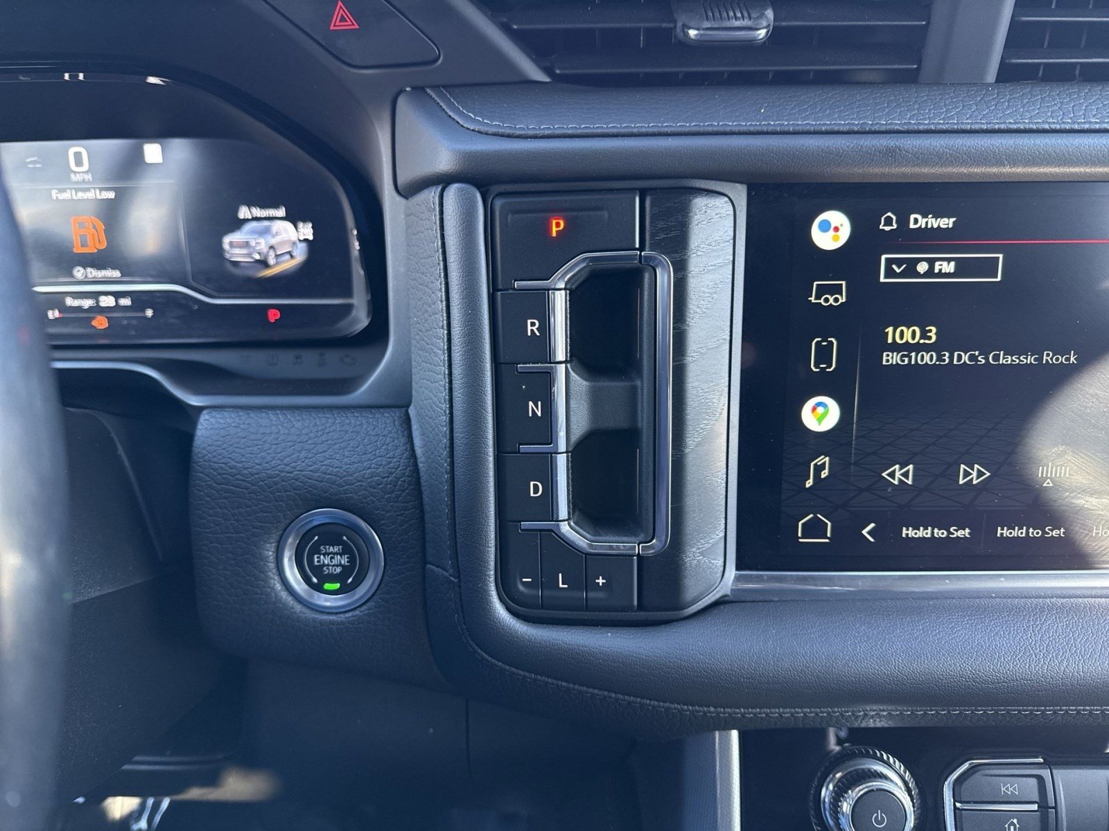 Used 2022 GMC Yukon Denali w/ Denali Premium Package image 19