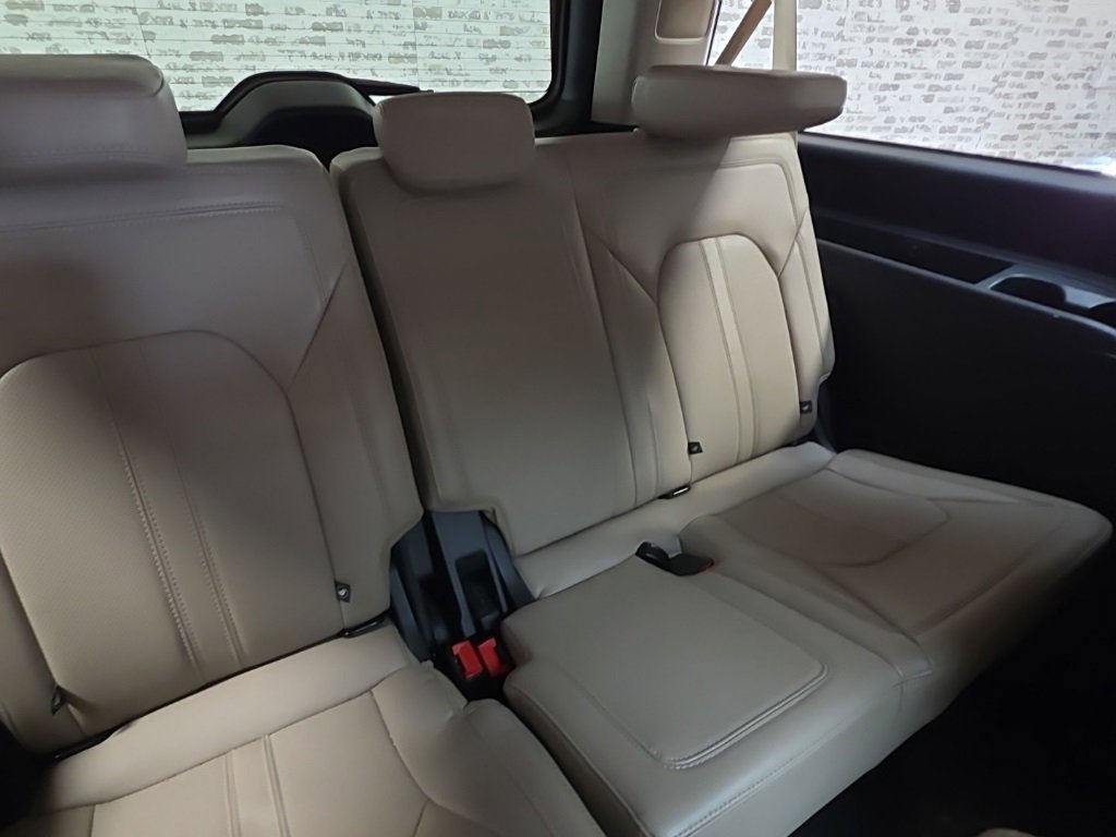 Used 2024 Ford Expedition Max Limited image 13