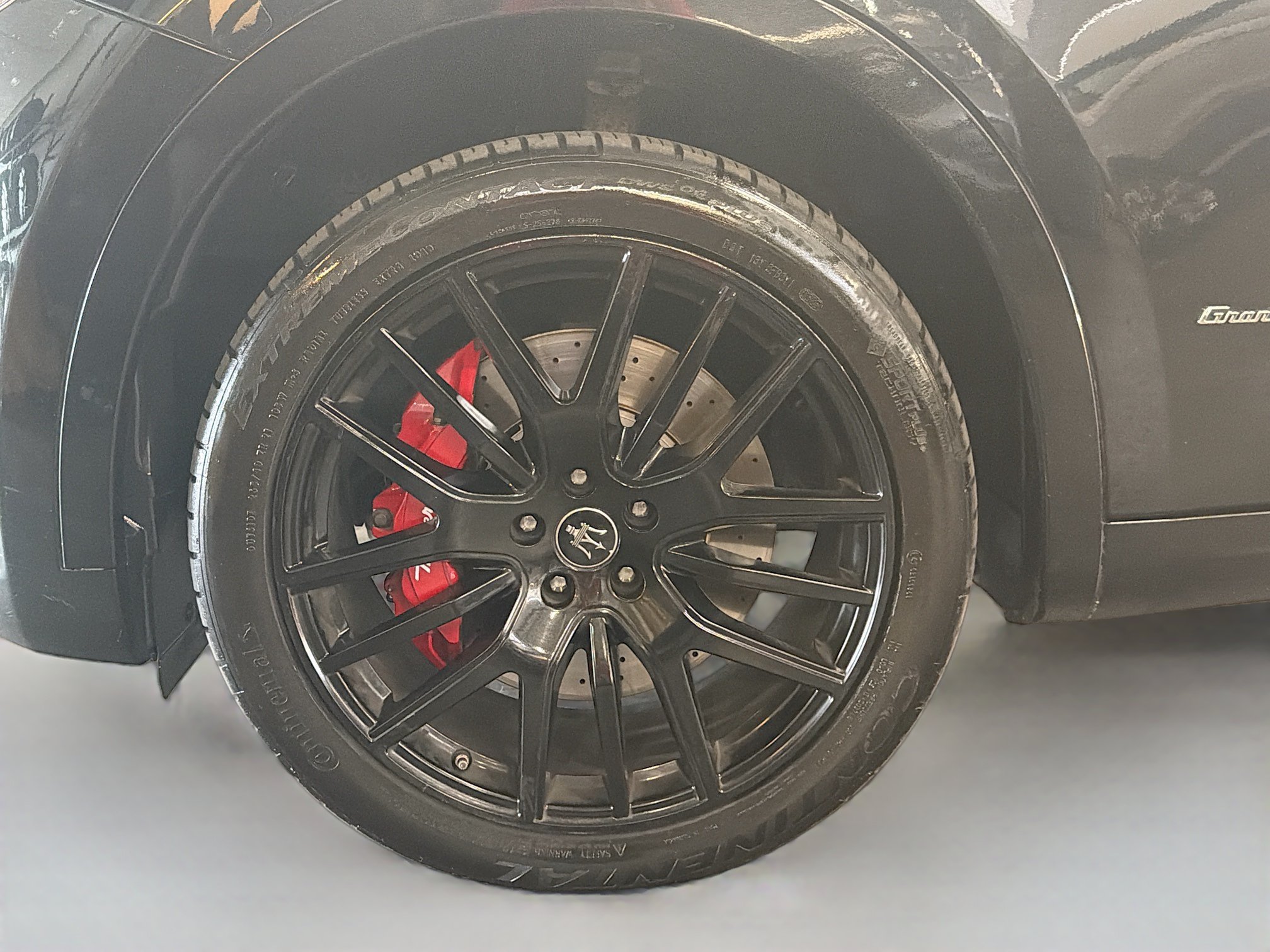 Used 2019 Maserati Levante S GranSport AWD/4WD image 11