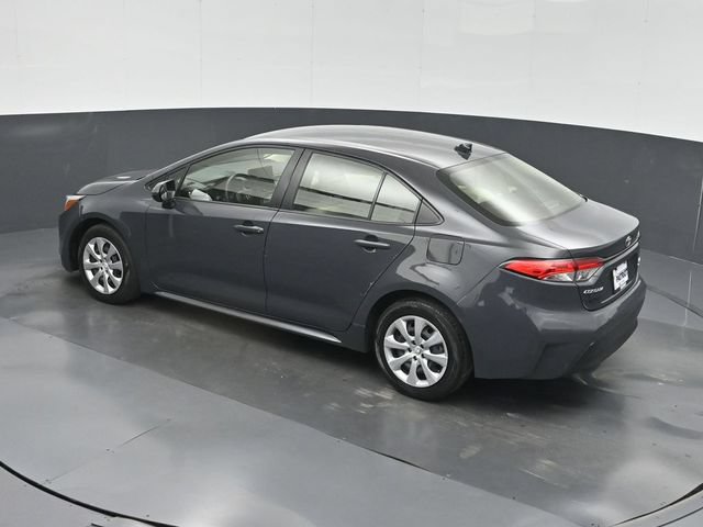 Used 2025 Toyota Corolla LE FWD image 45