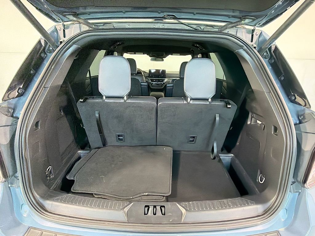 Used 2025 Ford Explorer ST-Line image 29