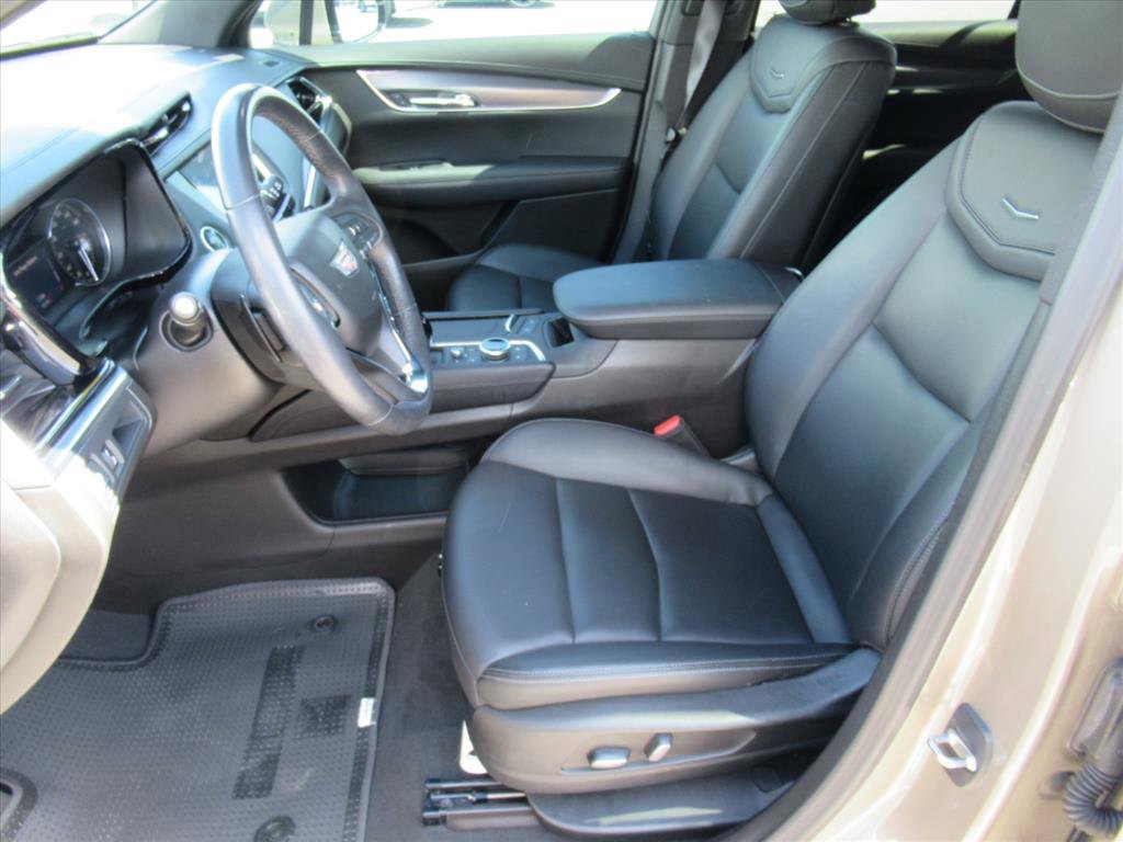 Used 2022 Cadillac XT6 Luxury image 16