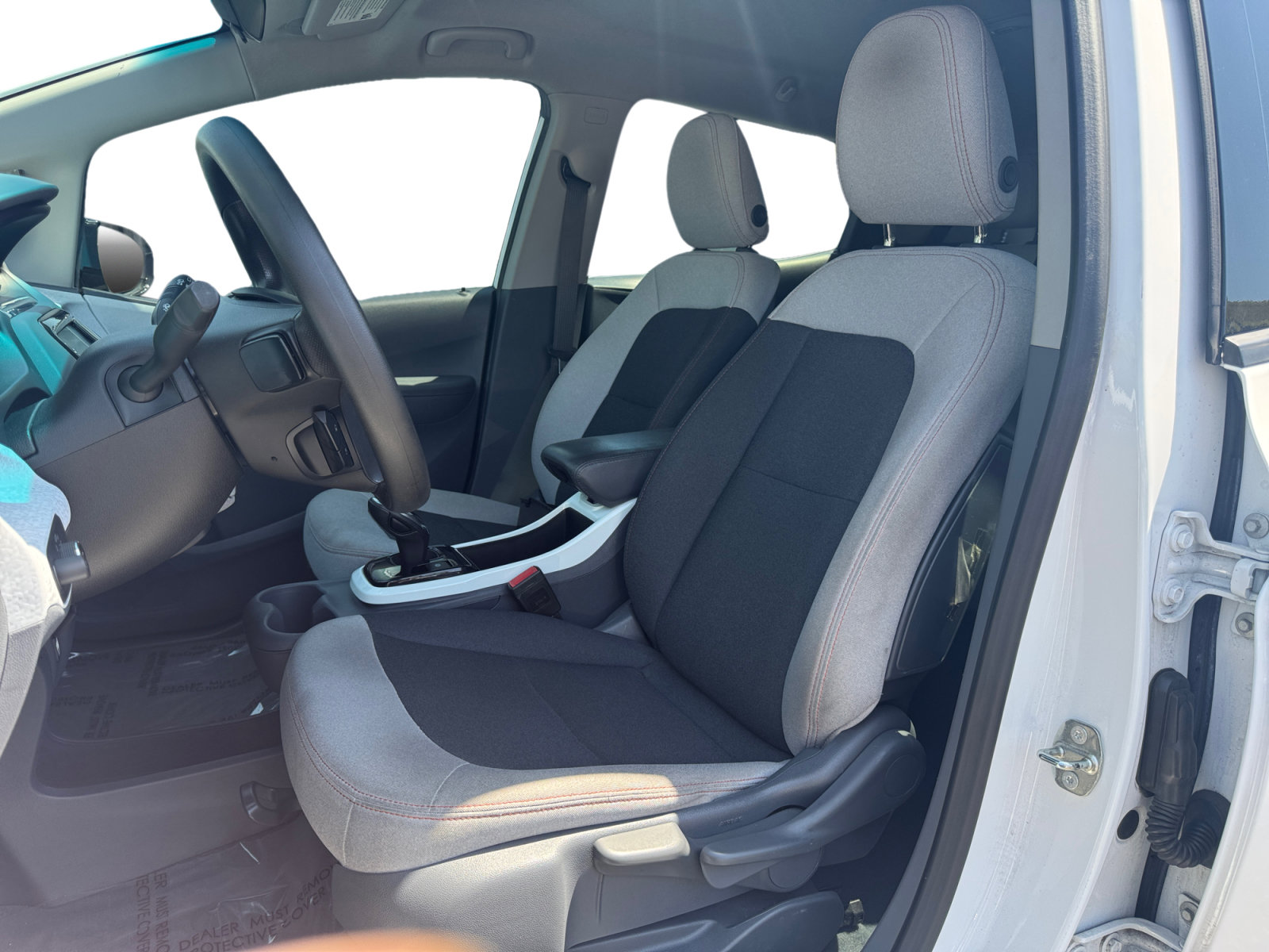 Used 2021 Chevrolet Bolt LT FWD image 9
