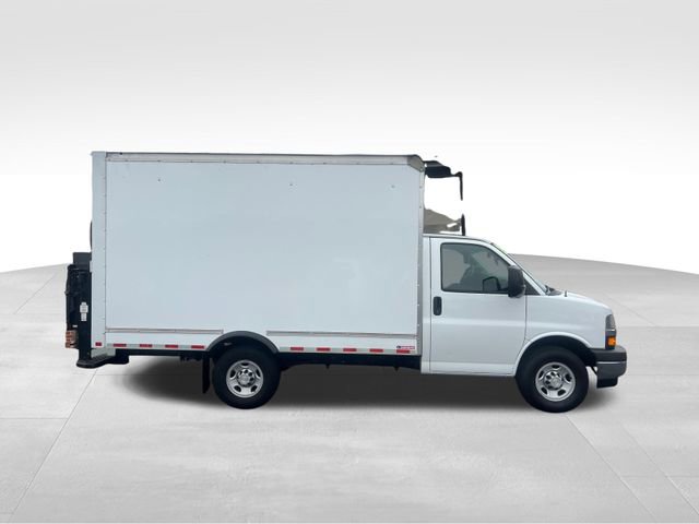 Used 2020 Chevrolet Express 3500 w/ Power Convenience Package image 4