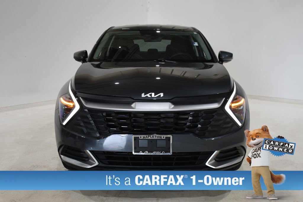 Used 2025 Kia Sportage LX image 3