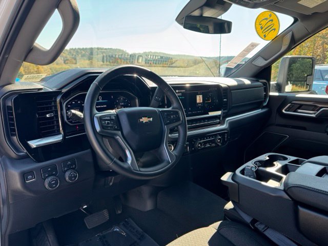 Used 2025 Chevrolet Silverado 2500 LT w/ Convenience Package AWD/4WD image 24