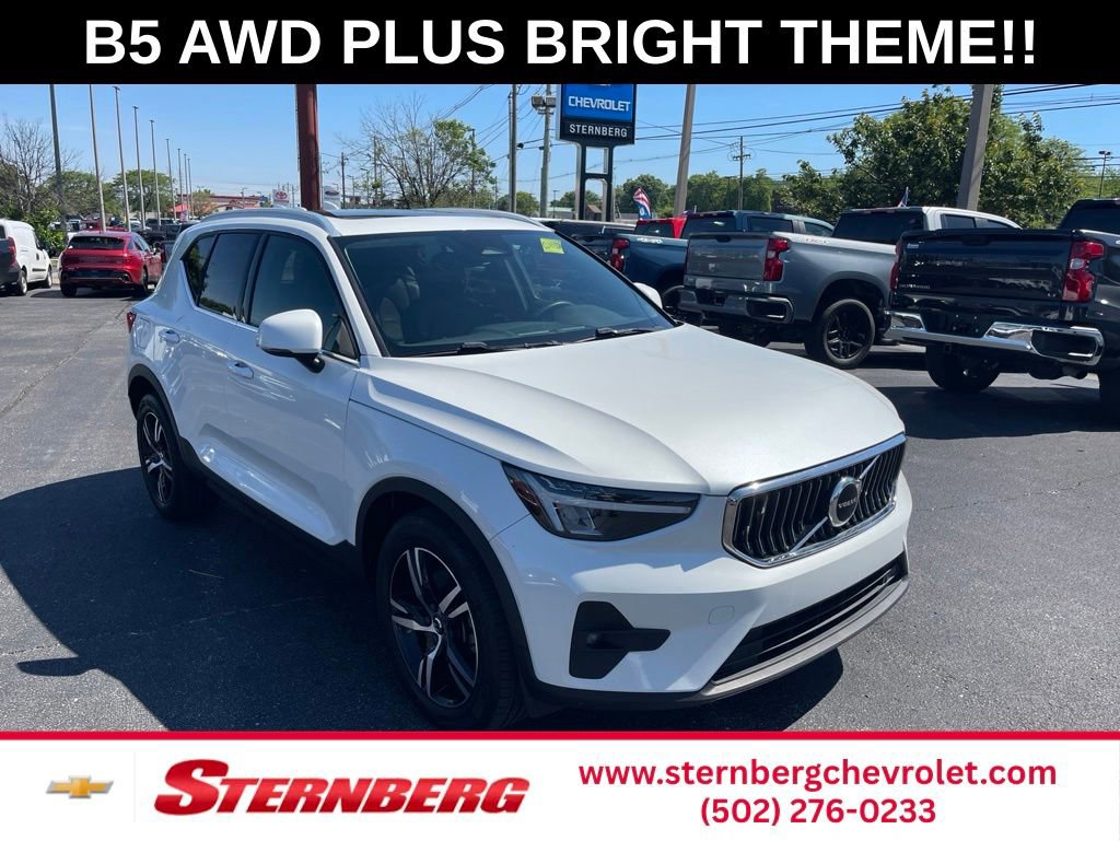 Used 2023 Volvo XC40 B5 Plus