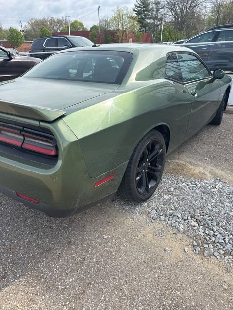 Used 2022 Dodge Challenger R/T RWD image 5