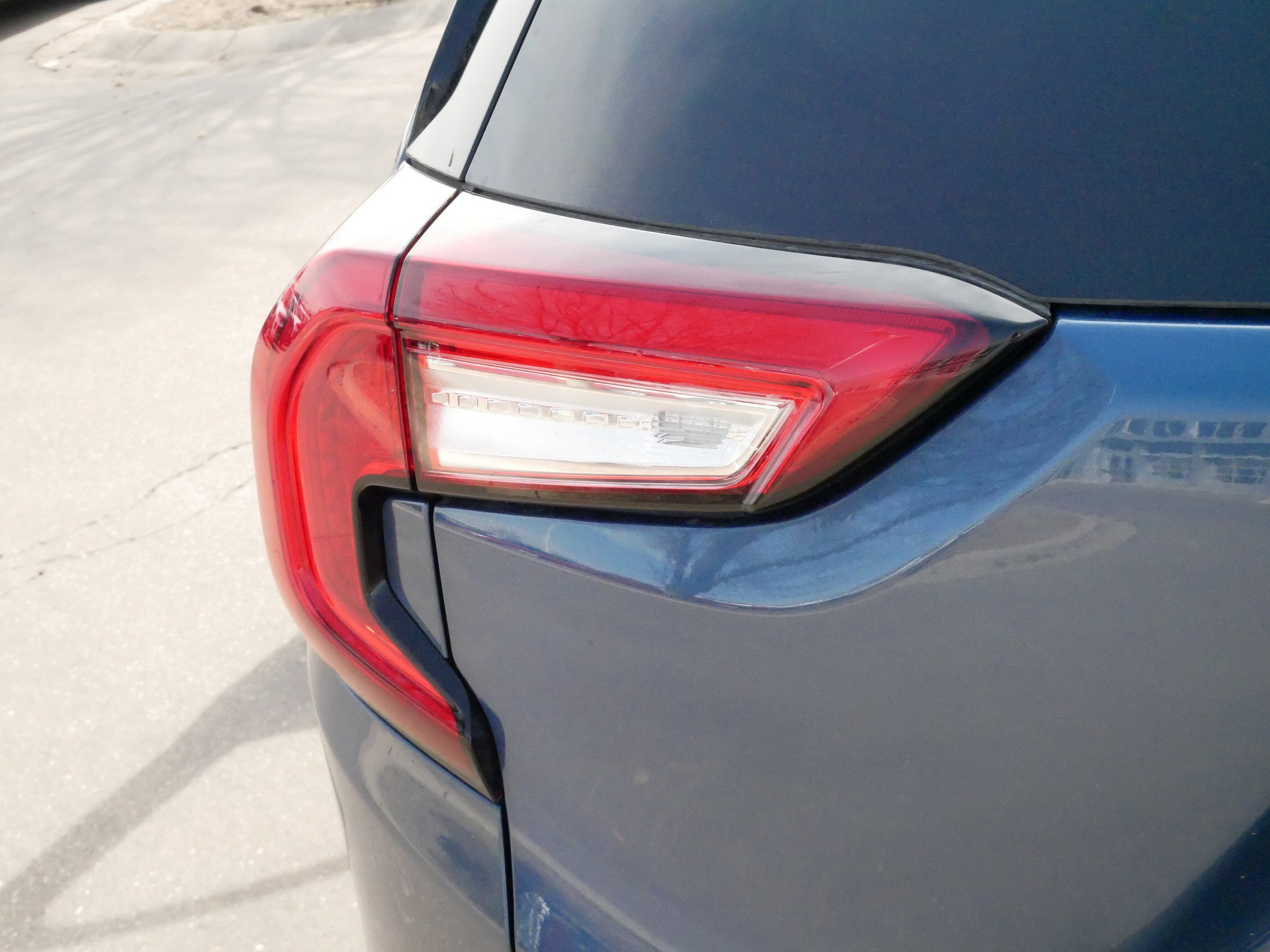 Used 2024 GMC Terrain SLE image 17