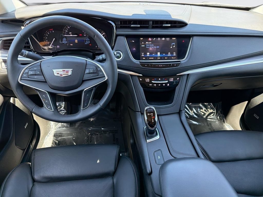 Used 2017 Cadillac XT5 Luxury w/ Driver Awareness Package FWD image 7