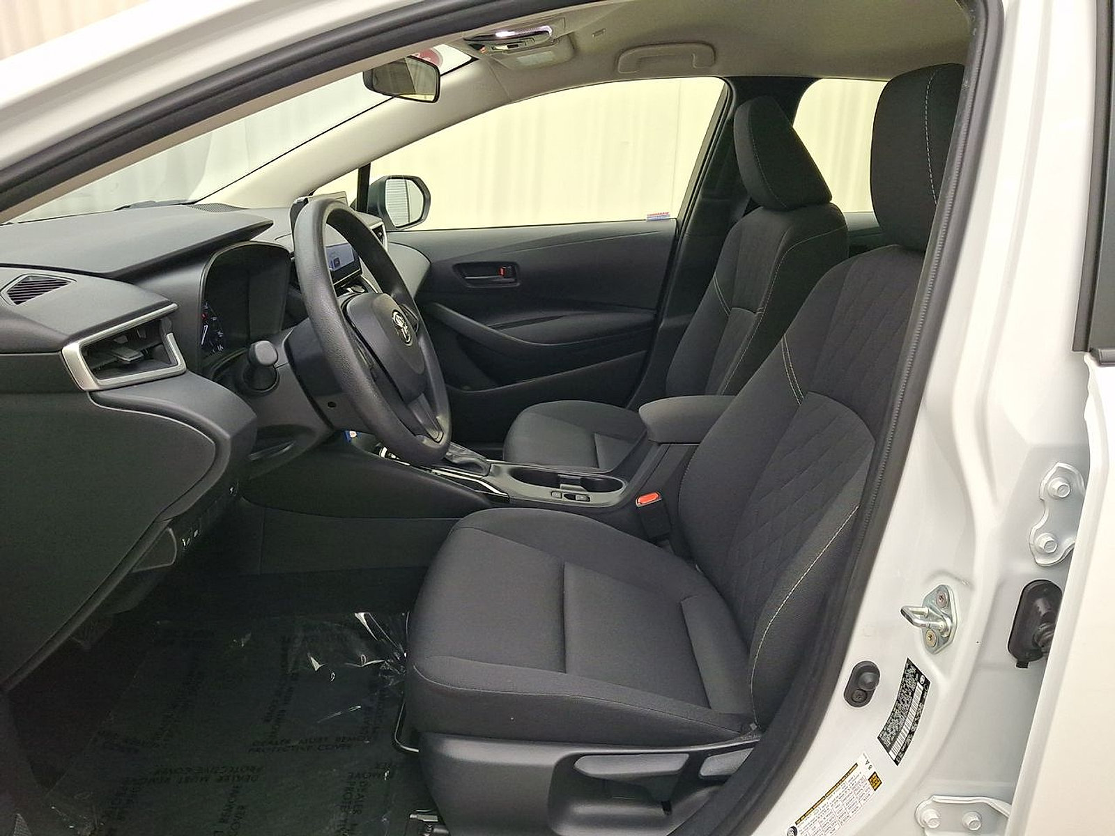 Certified 2025 Toyota Corolla LE FWD image 15