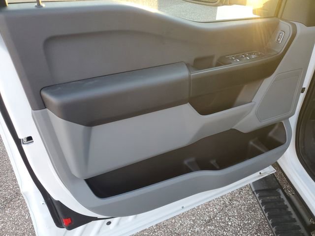 New 2025 Ford F350 XL w/ XL Chrome Package image 12