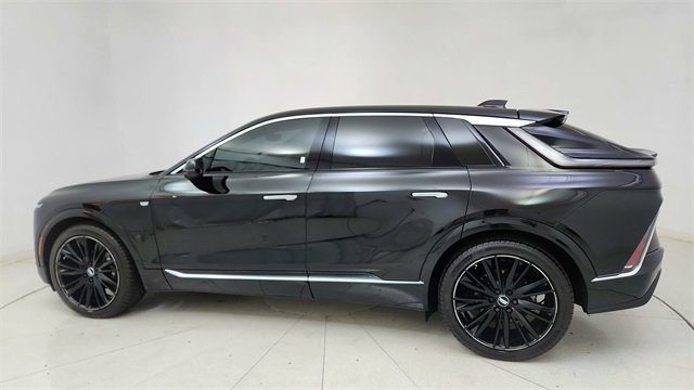 Used 2025 Cadillac Lyriq Luxury image 4