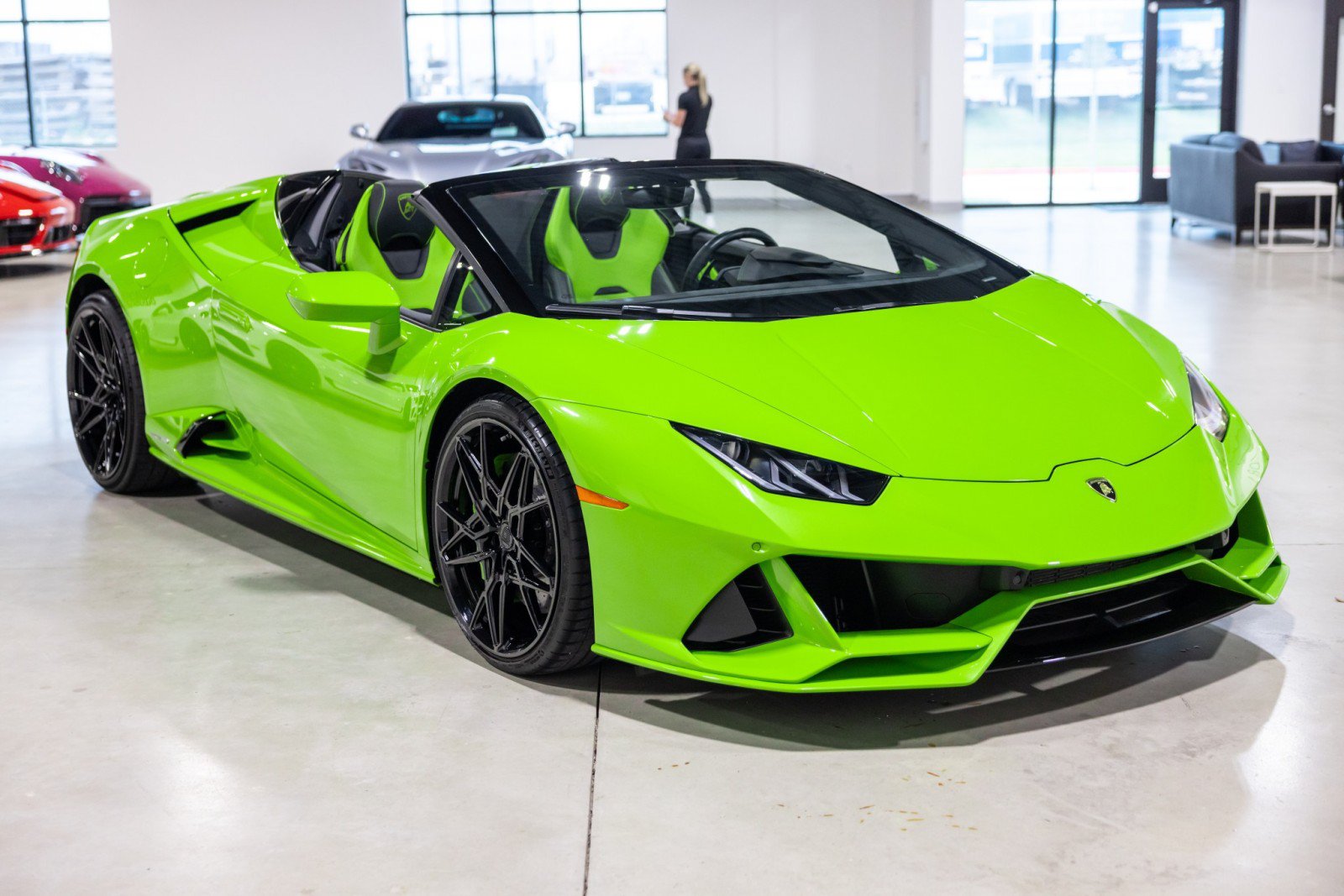 Used 2023 Lamborghini Huracan EVO AWD/4WD image 10
