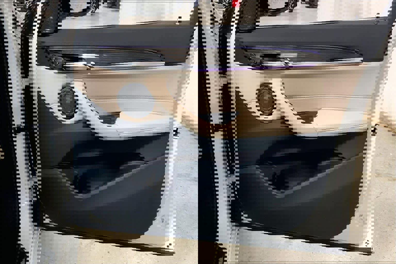 Used 2020 BMW X1 xDrive28i w/ Premium Package image 23