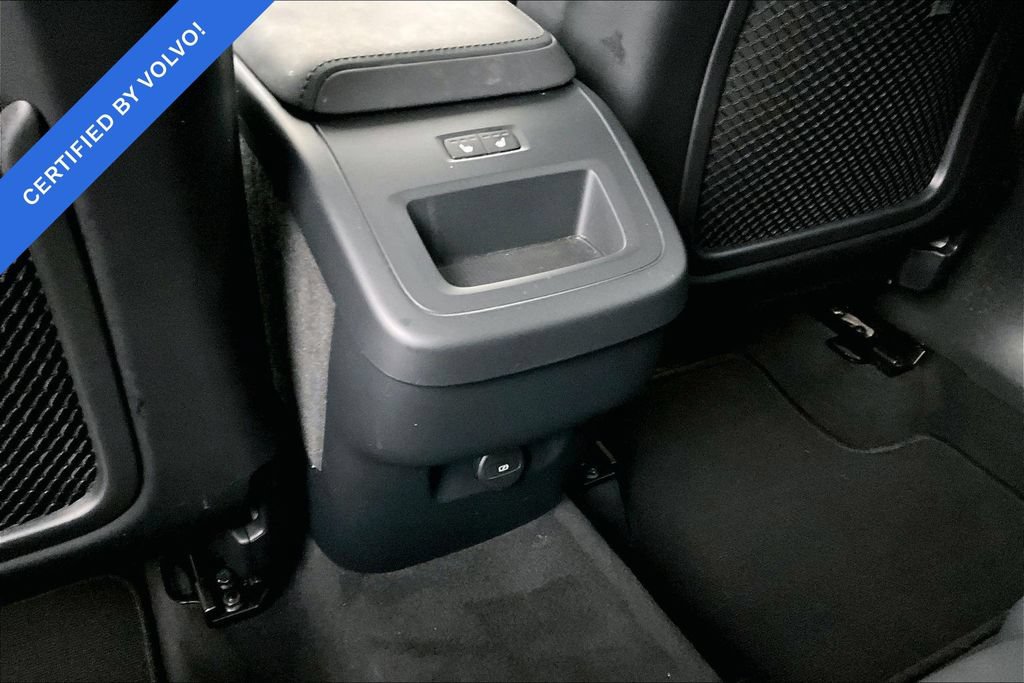 Certified 2026 Volvo XC60 B5 Plus AWD/4WD image 30