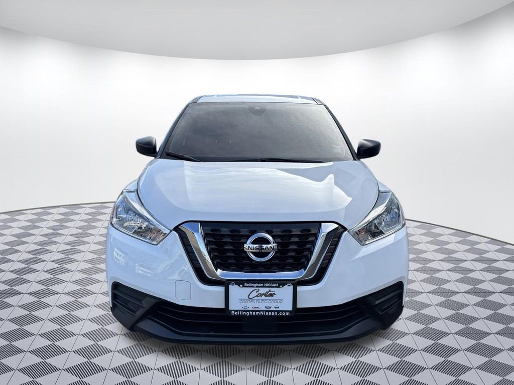 Used 2020 Nissan Kicks S image 2
