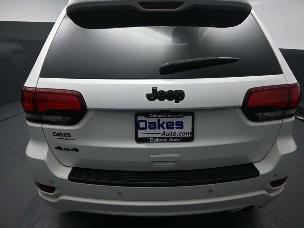 Used 2018 Jeep Grand Cherokee Altitude image 32