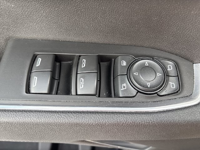 Used 2025 GMC Sierra 1500 SLT RWD image 14