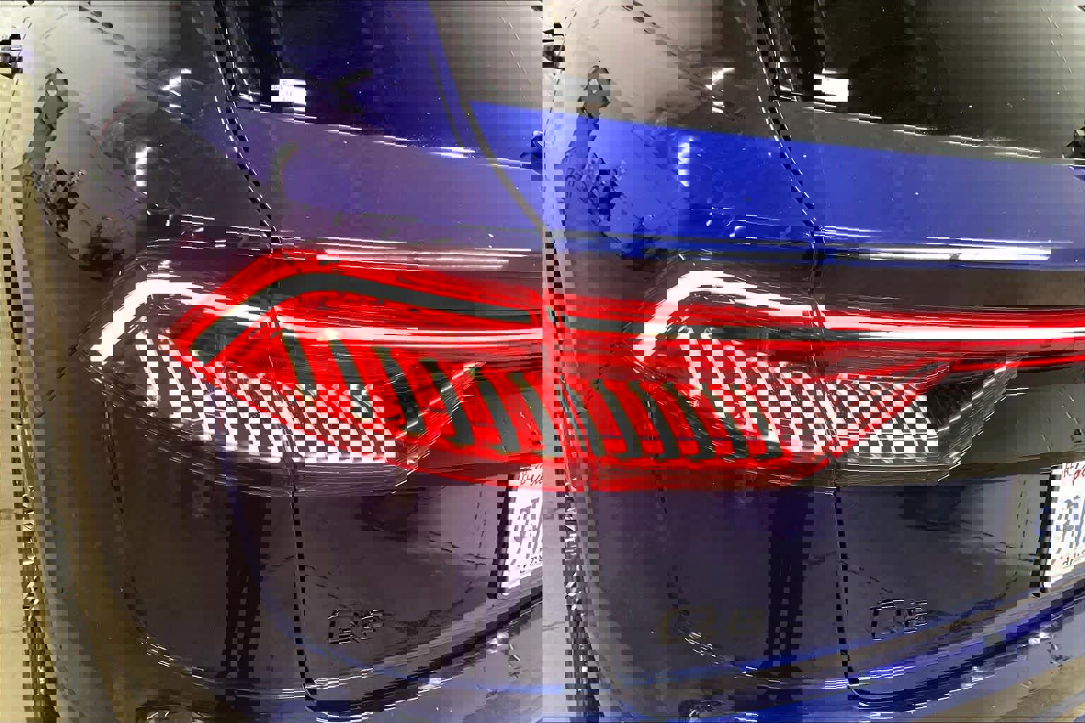 Used 2023 Audi Q8 Premium Plus w/ Premium Plus Package image 30