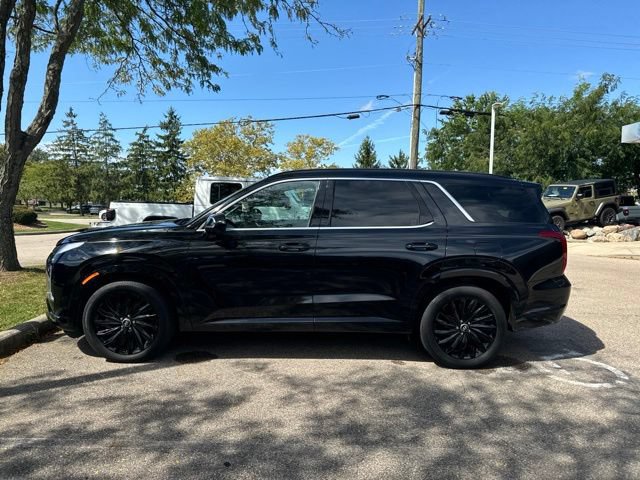 Used 2024 Hyundai Palisade Calligraphy AWD/4WD image 2