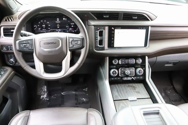 Used 2023 GMC Yukon Denali image 14