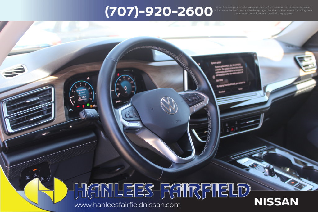 Used 2025 Volkswagen Atlas SE FWD image 12
