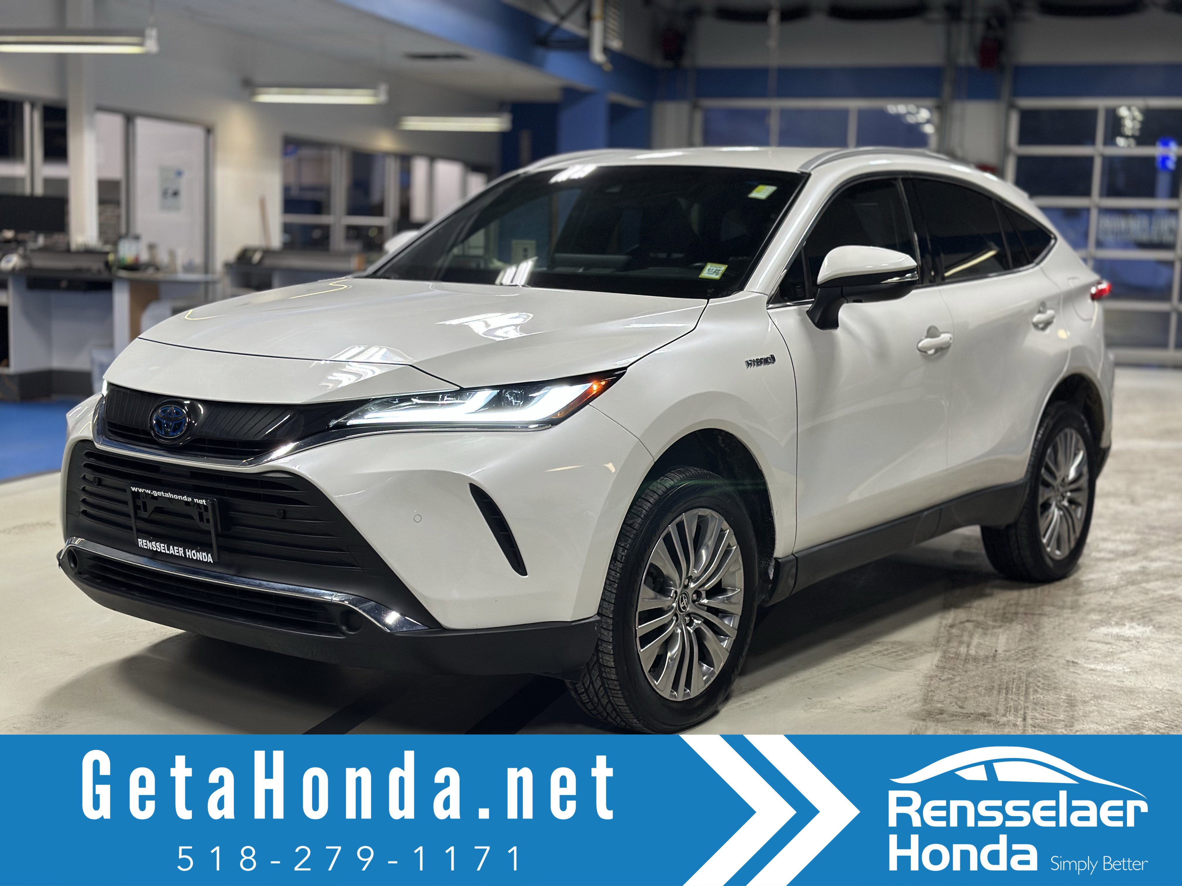 Used 2021 Toyota Venza XLE w/ Carpet Mat Package (TMS)