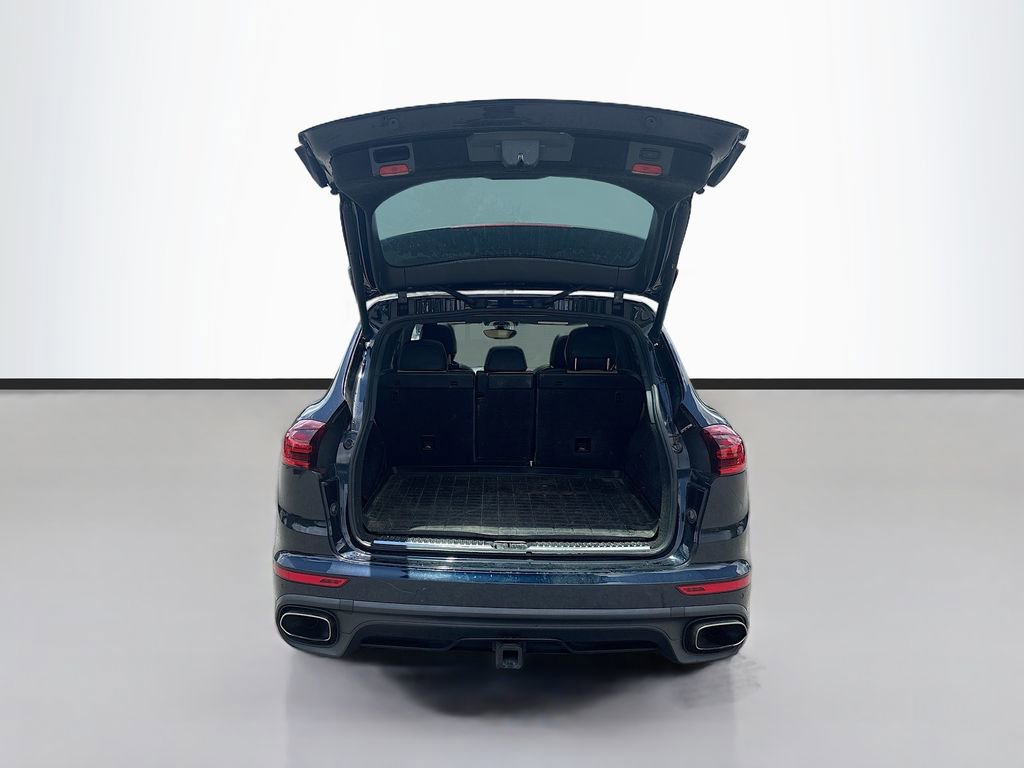 Used 2016 Porsche Cayenne AWD/4WD image 9