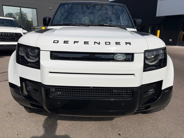 Used 2022 Land Rover Defender 110 X-Dynamic HSE AWD/4WD image 5