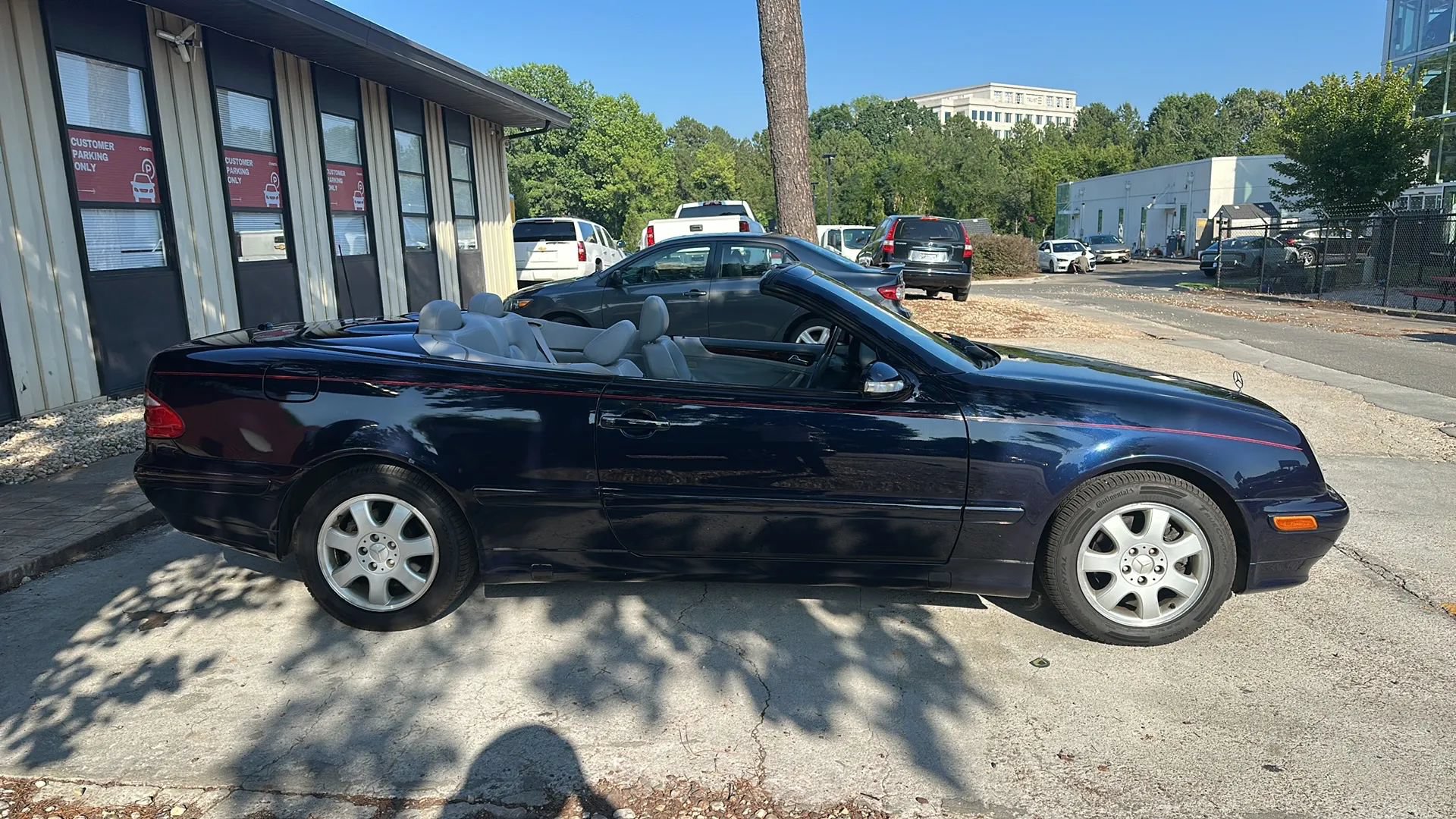 Used 2001 Mercedes-Benz CLK 320 Cabriolet w/ K2 Opt Pkg image 12