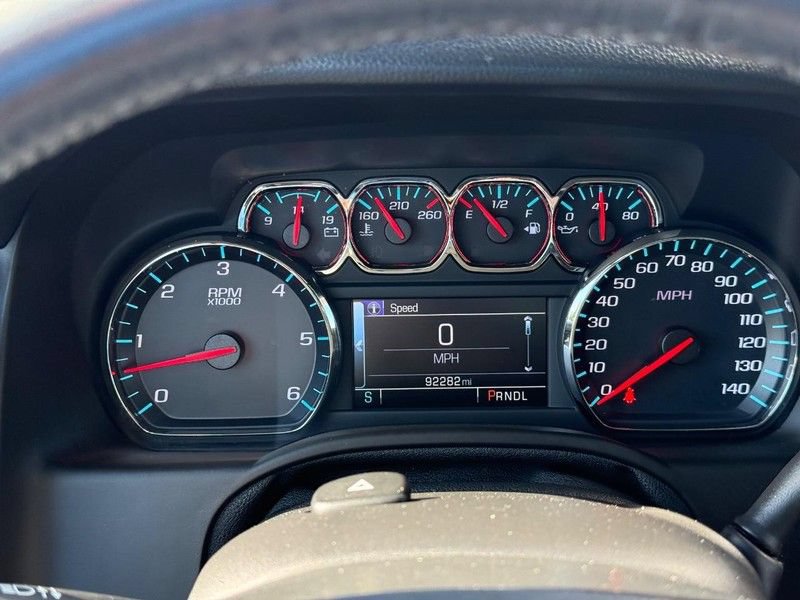 Used 2019 Chevrolet Tahoe LT w/ LT Signature Package AWD/4WD image 21