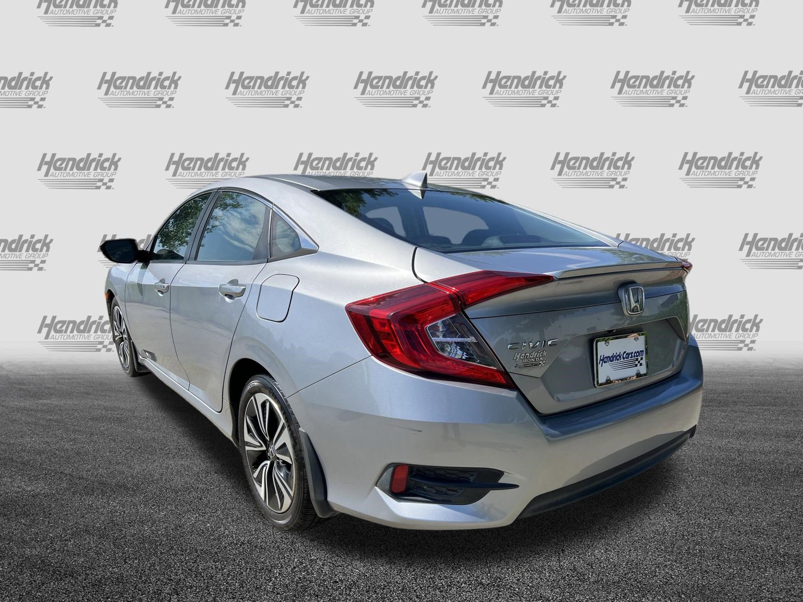 Used 2017 Honda Civic EX-L image 9