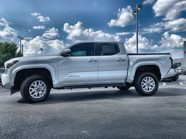 Used 2026 Toyota Tacoma SR5 RWD image 5