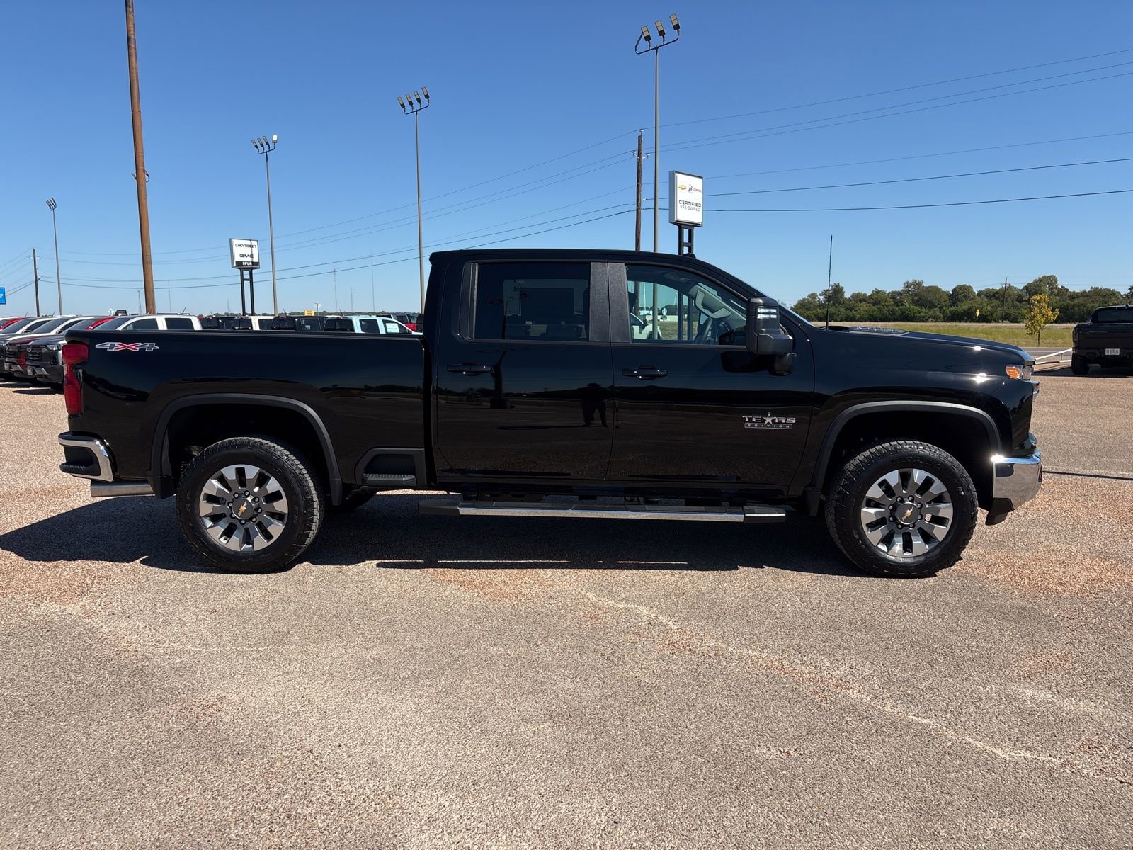 New 2026 Chevrolet Silverado 2500 LT w/ Texas Edition image 7
