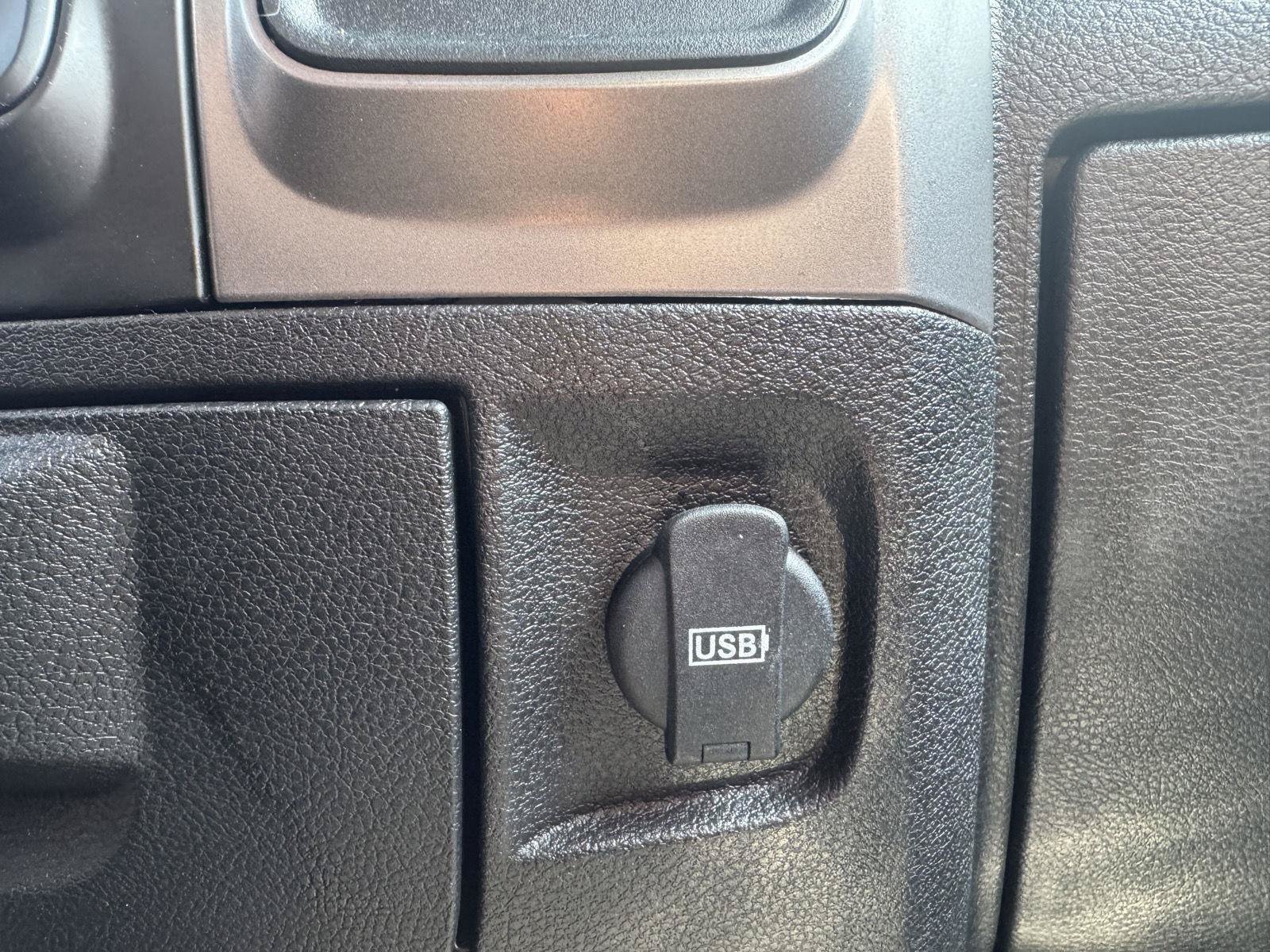 Used 2024 RAM 1500 Warlock RWD image 23