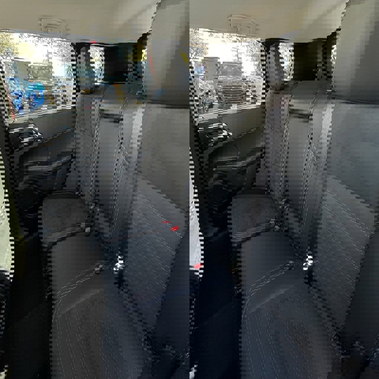 Used 2024 Mitsubishi Outlander SE image 22