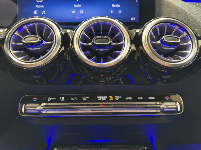 Used 2025 Mercedes-Benz GLA 250 image 15