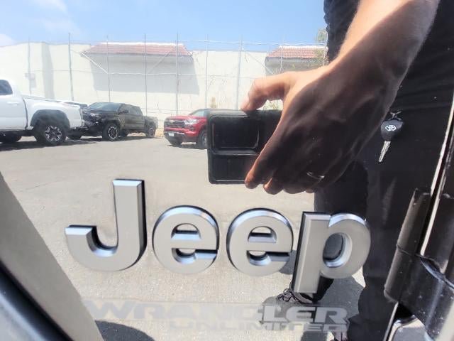 Used 2022 Jeep Wrangler Unlimited Sport AWD/4WD image 29