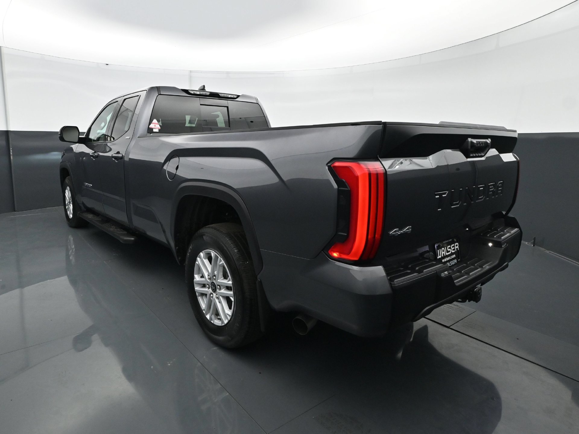 Used 2023 Toyota Tundra SR5 AWD/4WD image 5