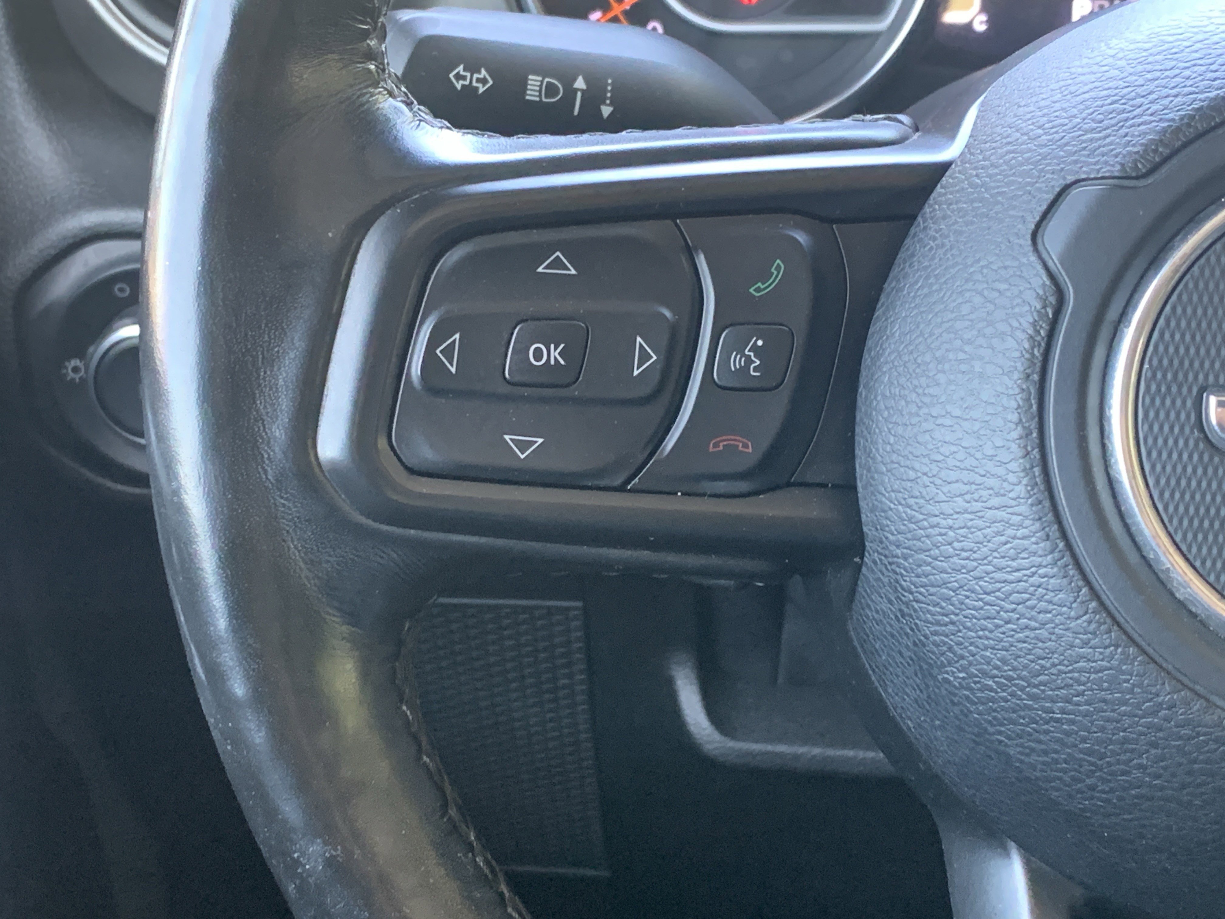 Used 2021 Jeep Wrangler Willys AWD/4WD image 18