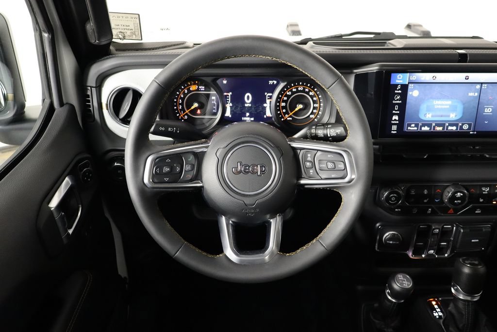 Used 2024 Jeep Wrangler Unlimited Sahara AWD/4WD image 7