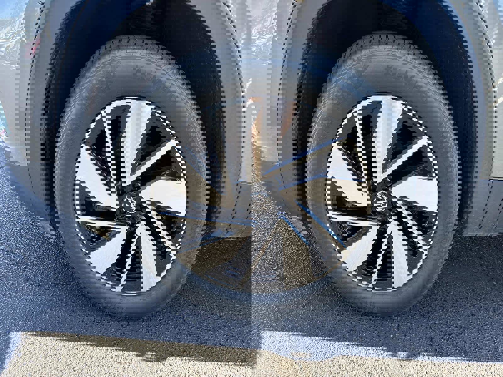 Used 2024 Volkswagen Atlas SE image 10