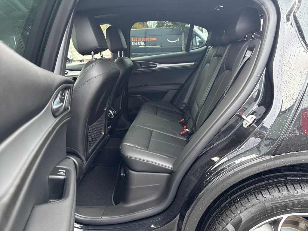 New 2025 Alfa Romeo Stelvio Sprint w/ Convenience Package image 13