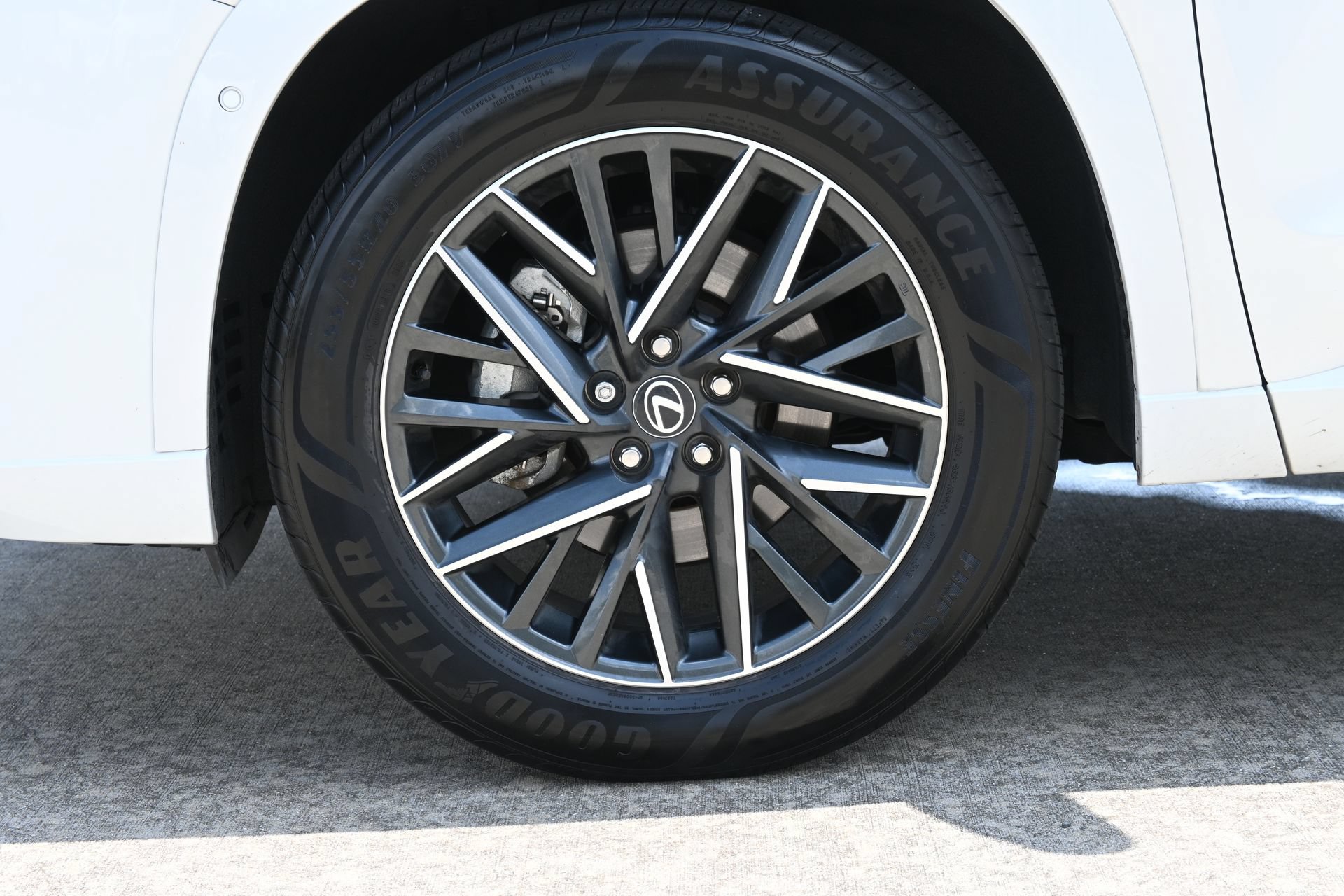 Used 2024 Lexus TX 350 FWD w/ Captains Chair Package image 29
